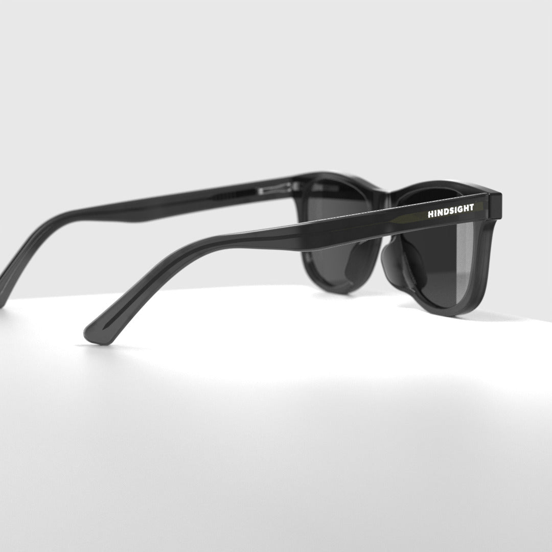ARTEMIS MODEL BLACK RED