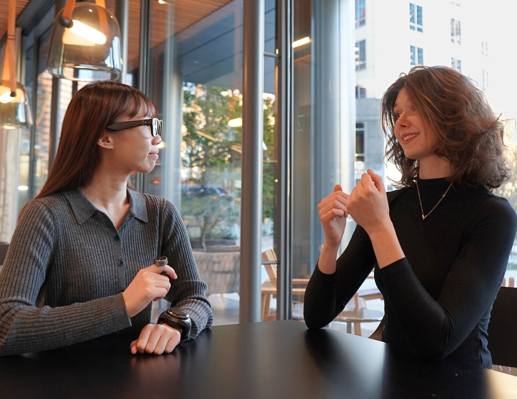 ITOURTRANSLATORITOUR - TRANSLATOR GO2 AR GLASSES WITH AI - POWERED 127 - LANGUAGE TRANSLATION & SPEAKER WATCH