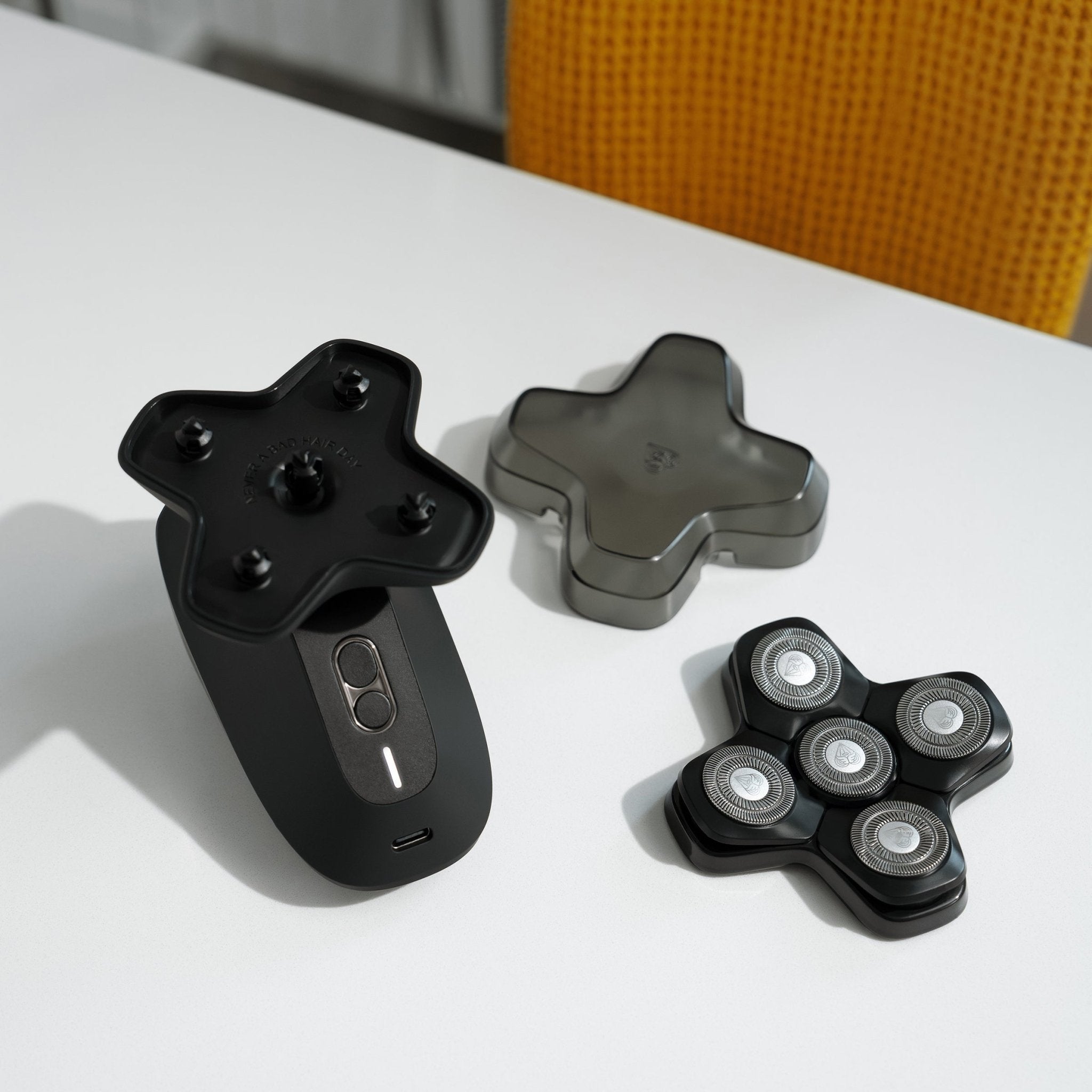 MANSCAPED - DOME SHAVER PRO ESSENTIALS KIT