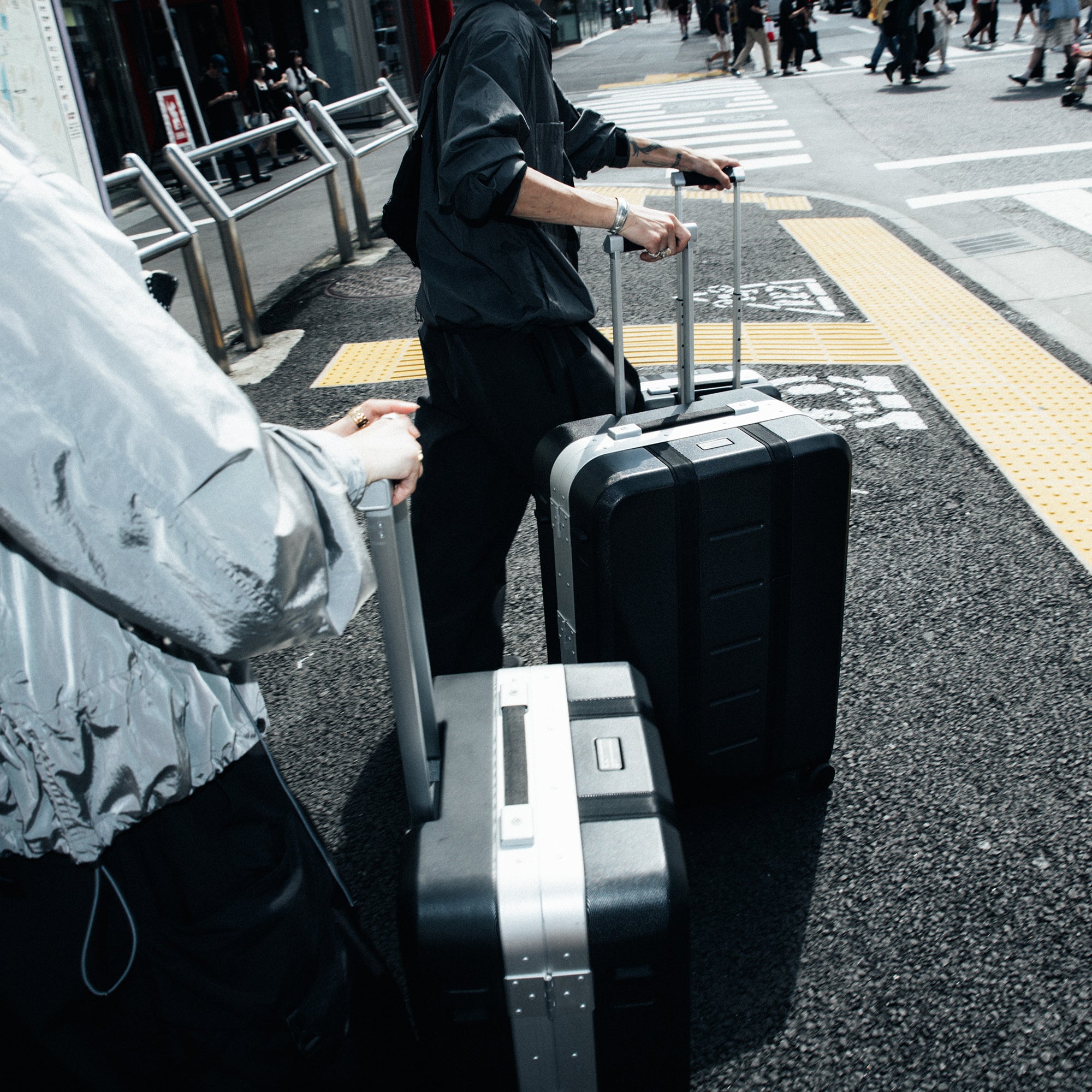 D_B_ - RAMVERK PRO CHECK-IN LUGGAGE LARGE - SILVER