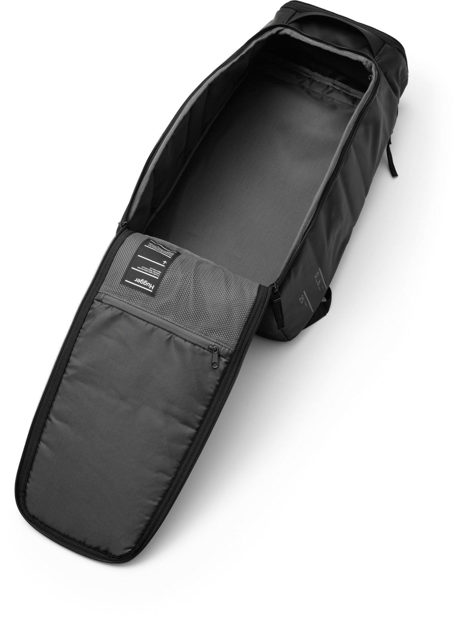 D_B_ - HUGGER BACKPACK 25L - BLACK OUT