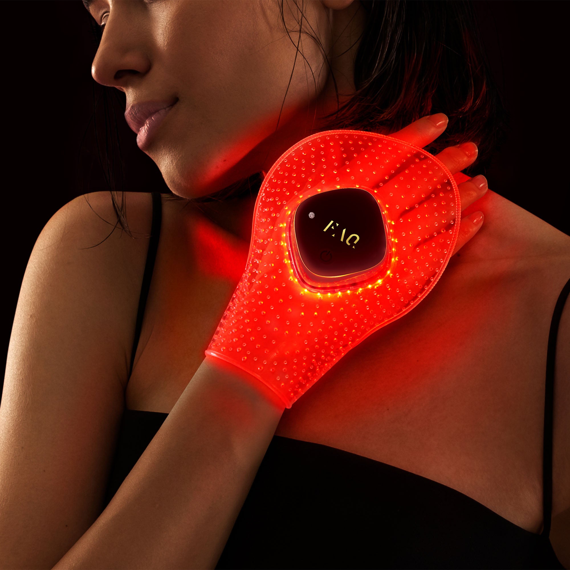 FOREO - FAQ 221 SILICONE LED + NEAR-INFRARED HAND MASK
