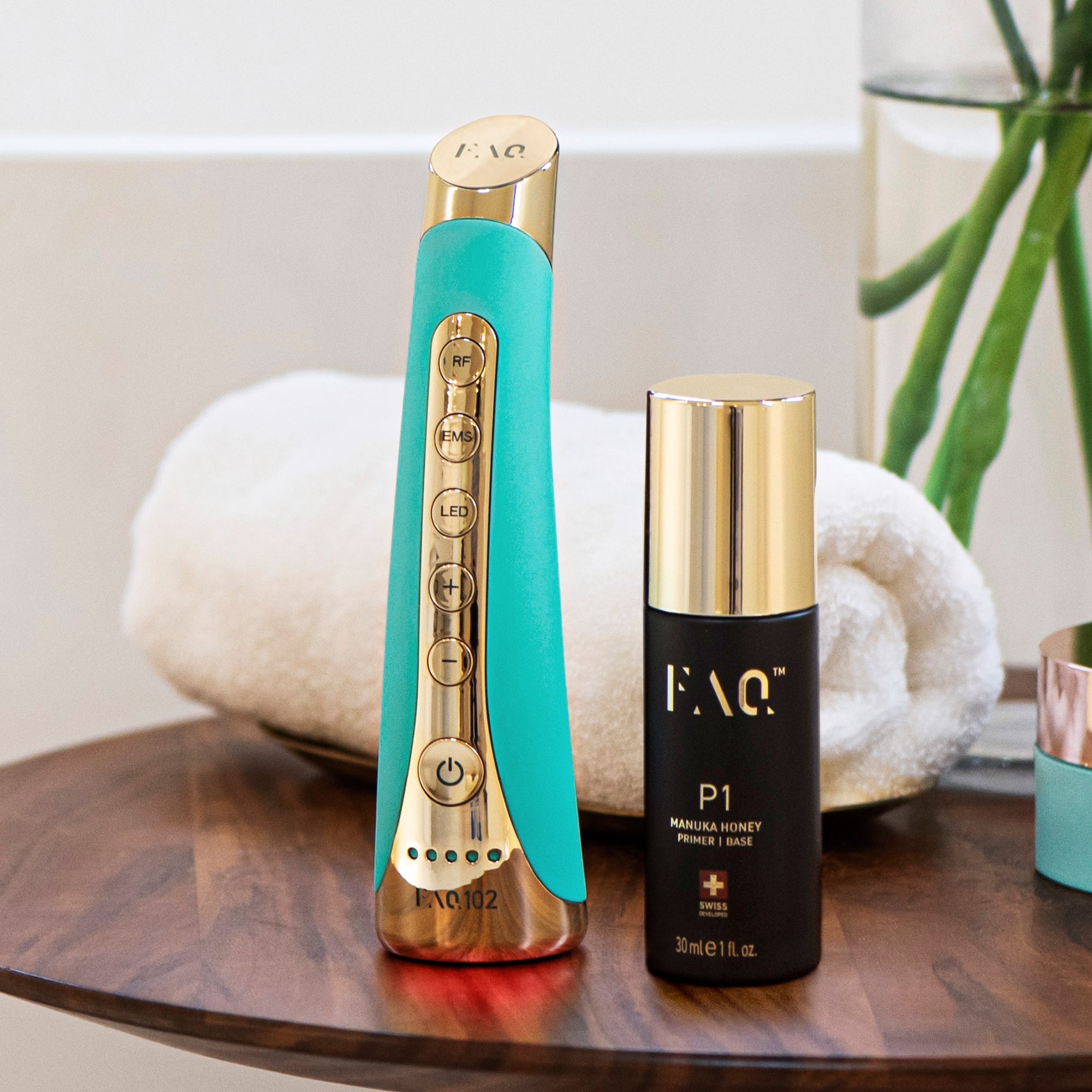 FOREO - FAQ 102 RADIO FREQUENCY, EMS AND LED FACIAL REJUVENATION DEVICE IN TOPAZ
