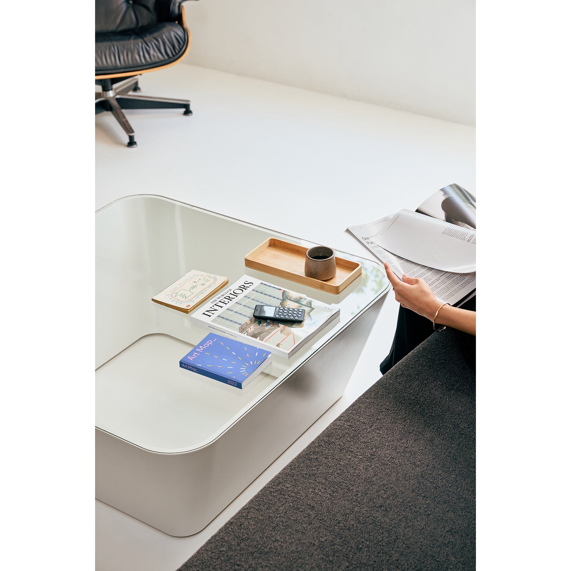 PUNKT. - MP02 / GENERATION 2 MOBILE PHONE INT. VERSION