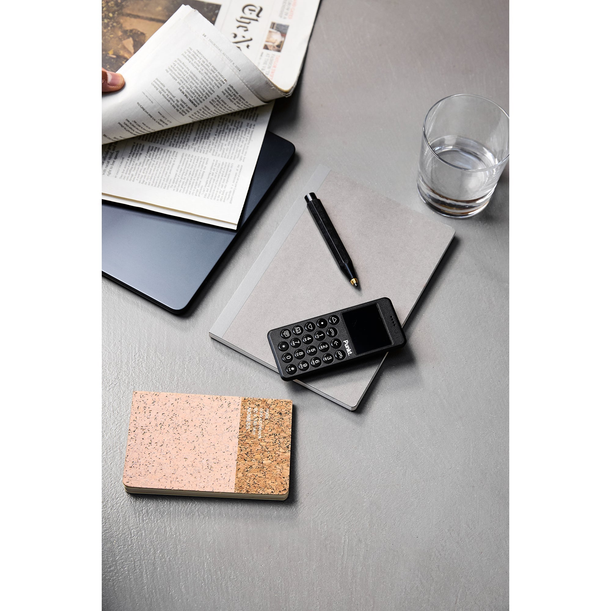 PUNKT. - MP02 / GENERATION 2 MOBILE PHONE INT. VERSION