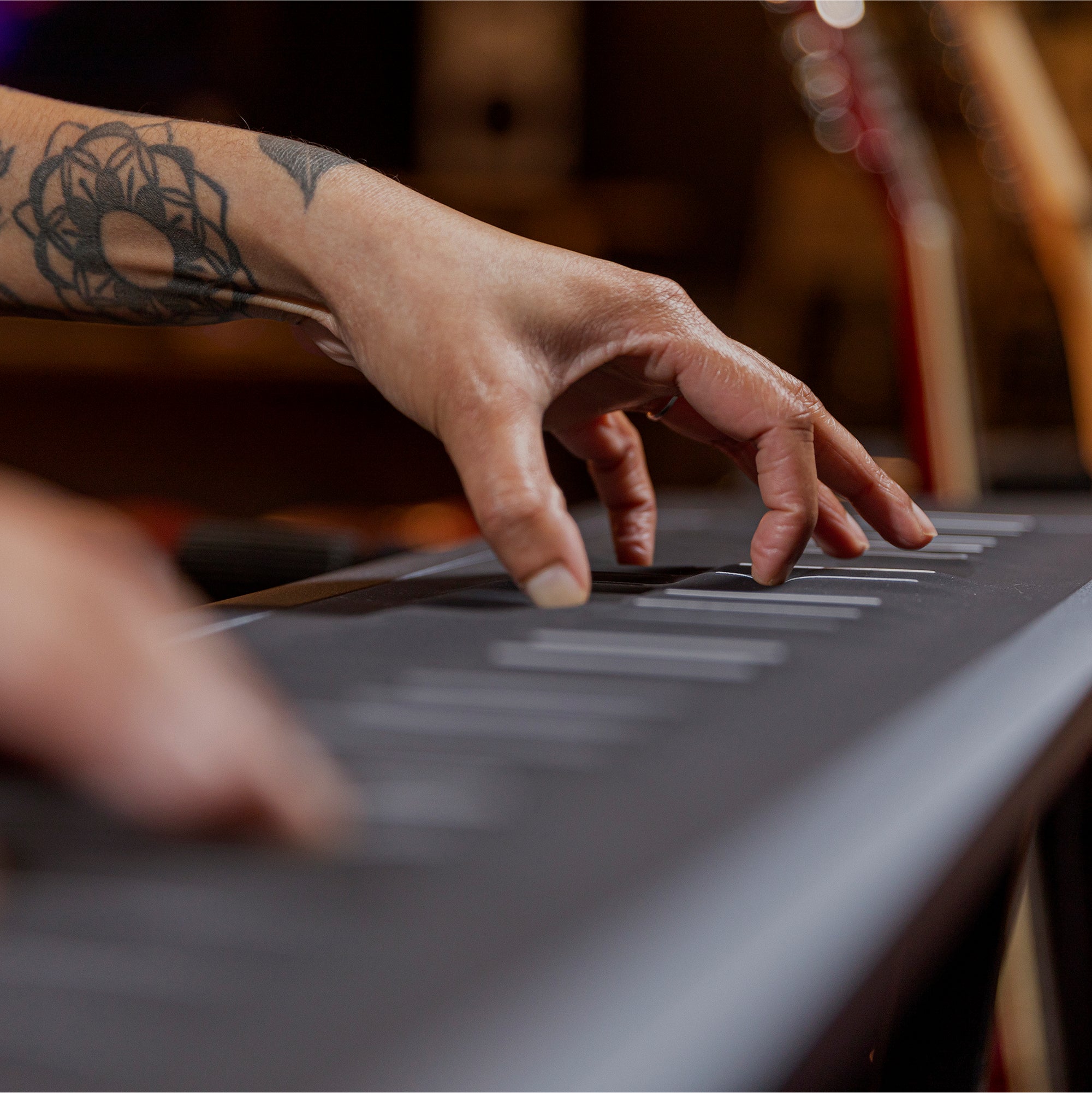 ROLI - SEABOARD 2 IN EBONY BLACK / MIDI KEYBOARD