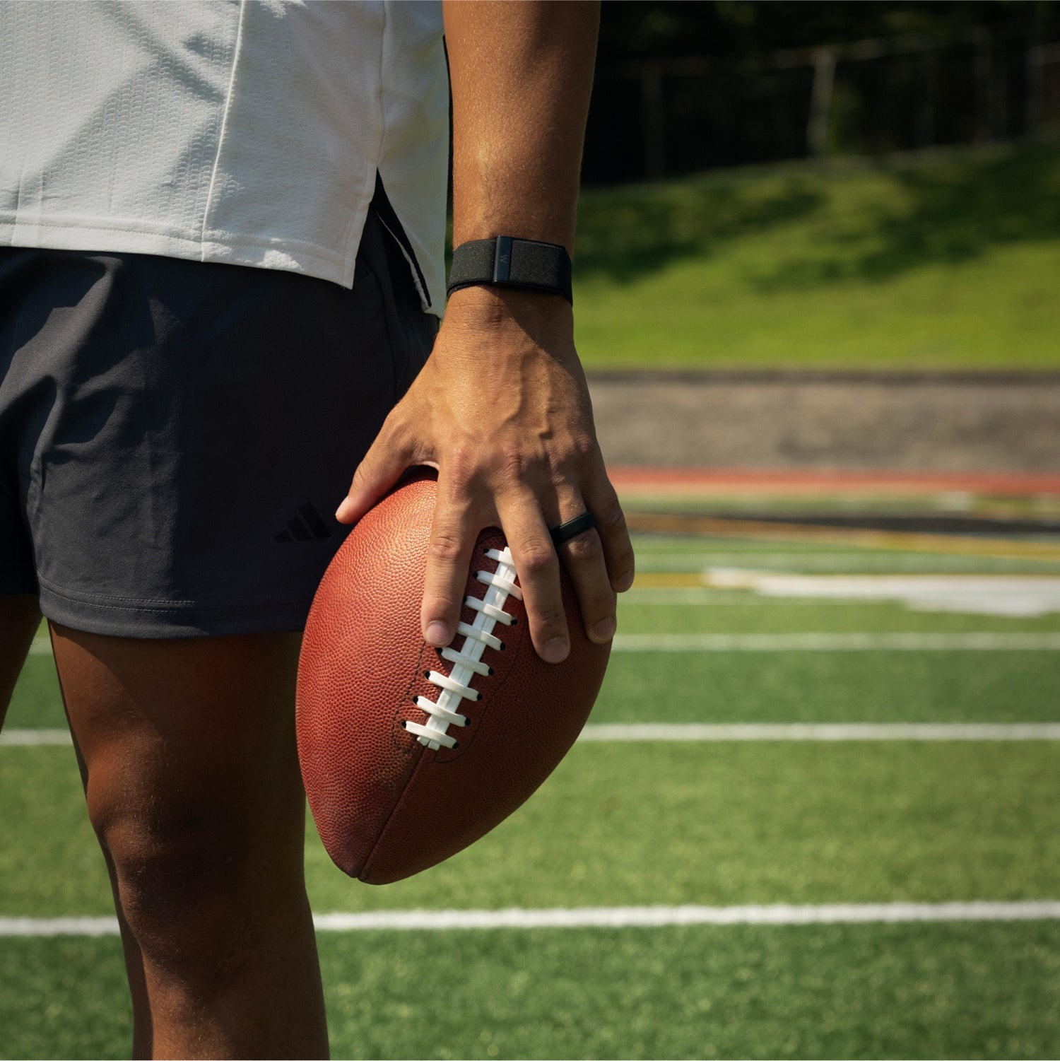 WHOOP - ONE 12 - MONTH MEMBERSHIP 5.0 HEALTH AND FITNESS WEARABLE - JET BLACK